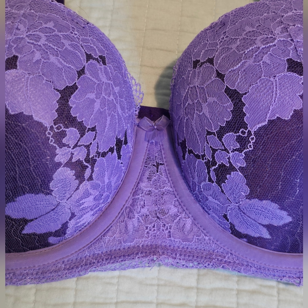 Torrid Strapless Padded Push-Up Bra Two Tone UW Lace Straight Back SZ 40B NWT - Picture 2 of 8